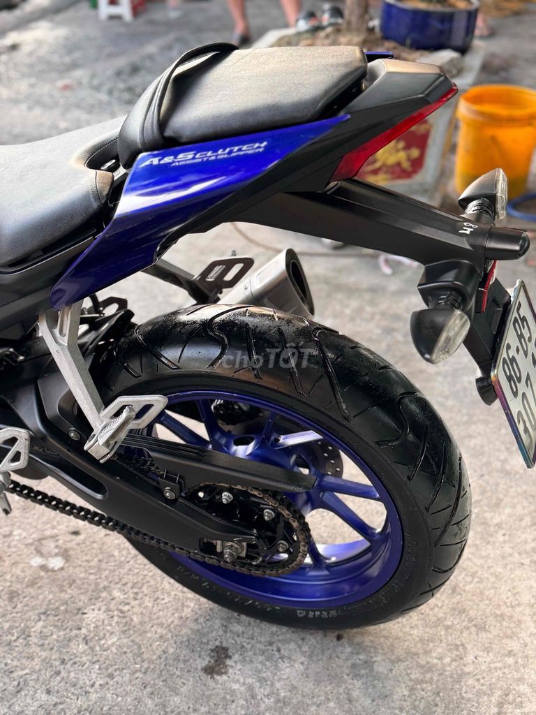 Cần bán Yamaha R15V3 2020 Biển 8) 9 chủ Xe đẹp. Mua bán Xe máy tại Quận Bình Tân Tp Hồ Chí Minh được đăng bởi Việt Motor Bình Tân hình 8