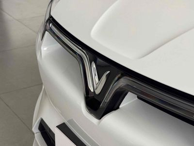 Xe ô tô điện Vinfast VF9 PLUS 2025