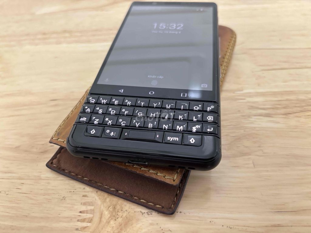 BlackBerry KeyOne BBB100-1 Đen QWERTY vật lý. Mua bán Điện thoại tại Quận Tân Bình Tp Hồ Chí Minh được đăng bởi Tiny Lam hình 1