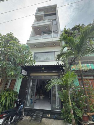 Nhà 5 tầng  đường số 4