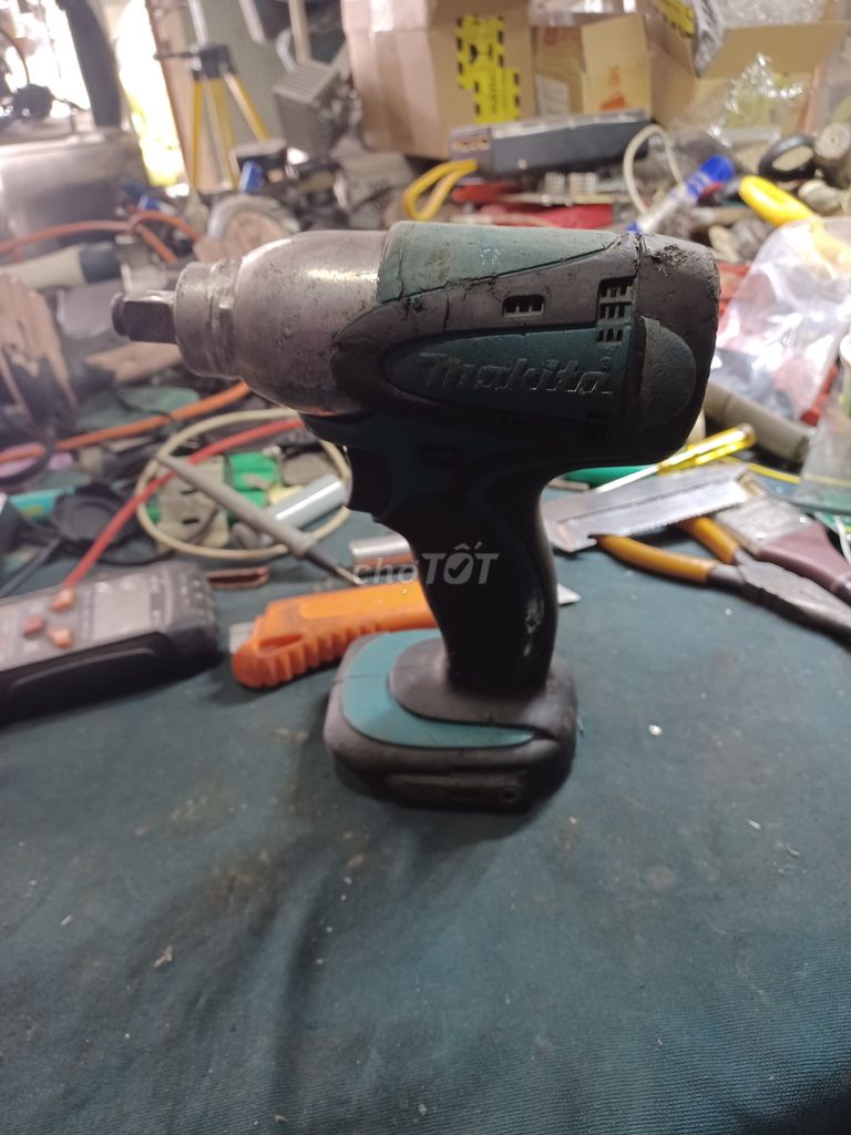 Máy siết bu lông Makita 18V Xanh Đen. Mua bán Đồ chuyên dụng, Giống nuôi trồng tại Quận Ninh Kiều Cần Thơ được đăng bởi liem hình 1