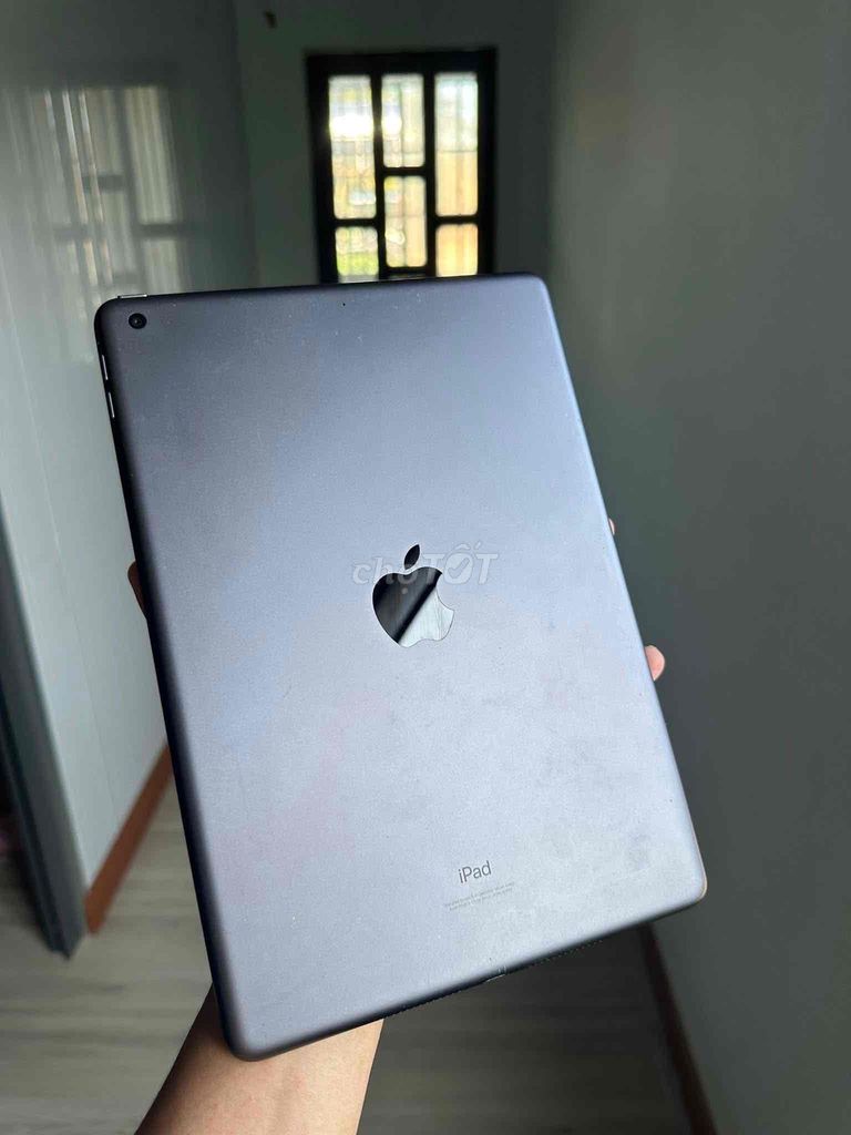 Apple iPad Gen 9 64GB Xám. Mua bán Máy tính bảng tại Thành phố Buôn Ma Thuột Đắk Lắk được đăng bởi Hoàng Thuỳ hình 1