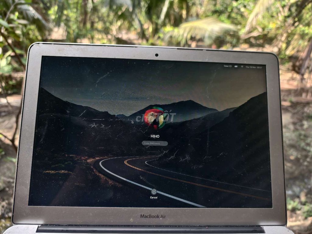 Apple MacBook Air 2015 Bạc. Mua bán Laptop tại Huyện Châu Thành Bến Tre được đăng bởi An Trần hình 1