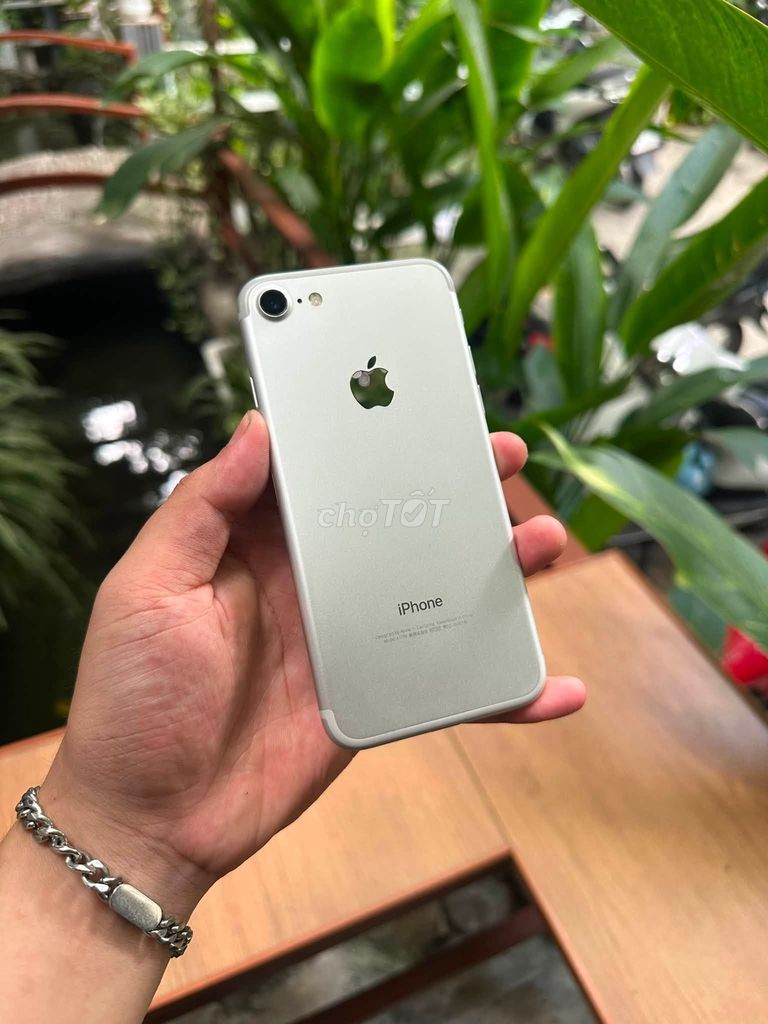 Apple iPhone 7 32GB Bạc Đã sử dụng. Mua bán Điện thoại tại Quận 12 Tp Hồ Chí Minh được đăng bởi Hội Đồ Điện Tử hình 1