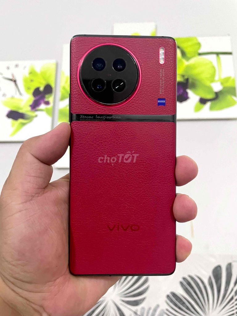 Vivo X90 5G Cam Ziess Dimen 9200 8/256GB Đỏ. Mua bán Điện thoại tại Thành phố Thủ Dầu Một Bình Dương được đăng bởi Đăng Store hình 1