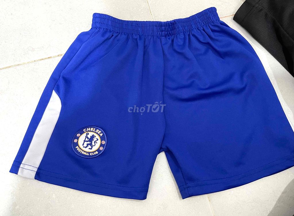 Short thể thao bé mua Úc Chelsea Football size 120