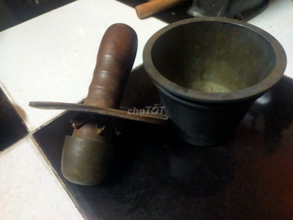 Cối giã thuốc Đồng Gỗ của các tiệm thuốc ng hoa