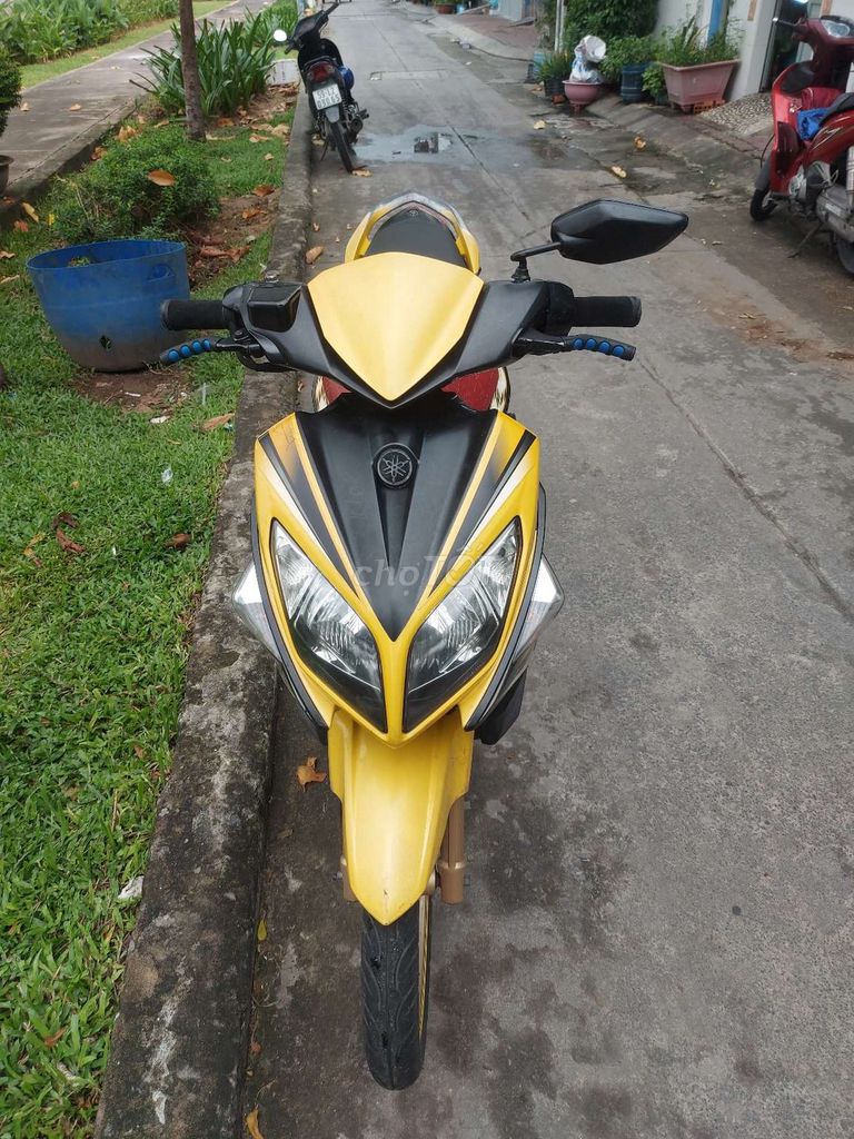 Novo 4 135 màu vàng  TP Q1. Mua bán Xe máy tại Quận 8 Tp Hồ Chí Minh được đăng bởi tiến  hình 4
