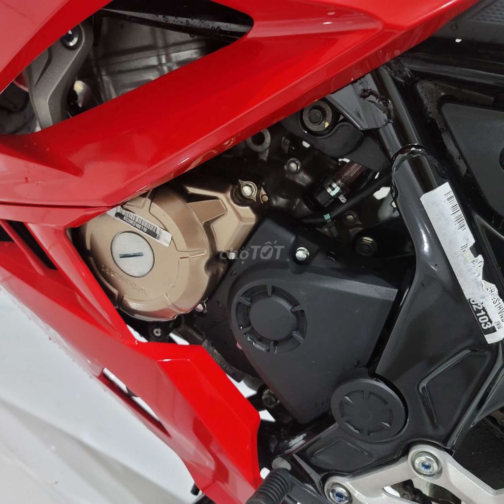 Cần bán cbr150r abs xe như mới 100% ODO :260km. Mua bán Xe máy tại Quận 12 Tp Hồ Chí Minh được đăng bởi Tiến  hình 6