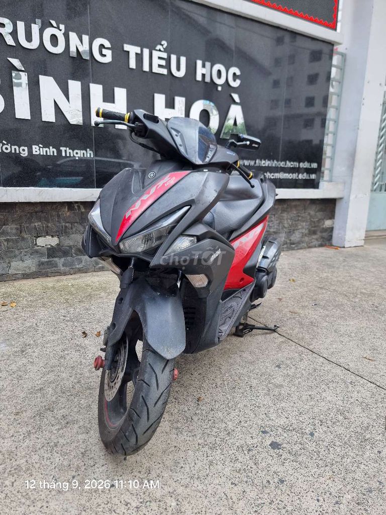 Основной владелец Yamaha NVX Sport, черный, красный