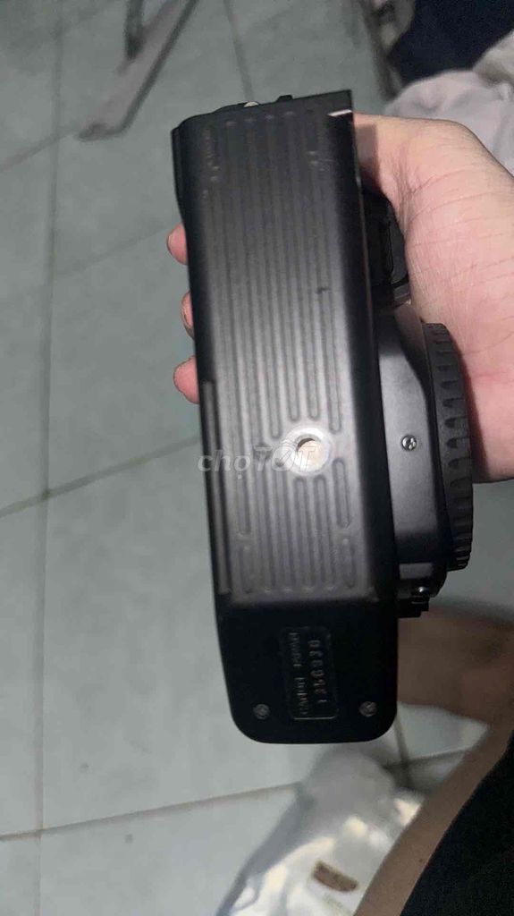 Máy ảnh phim Canon EOS 650 Đen Cổ điển. Mua bán Máy ảnh, Máy quay tại Quận Tân Phú Tp Hồ Chí Minh được đăng bởi tuấn kiệt  hình 1