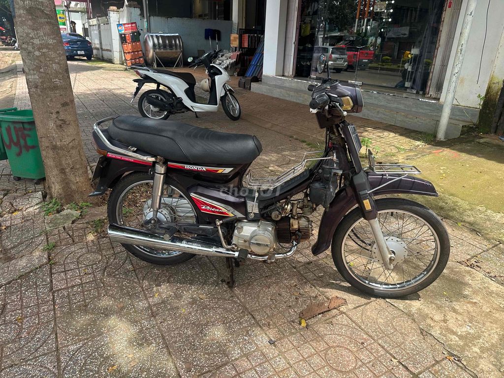 cần bán dream thái đời 00 nguyên zin. Mua bán Xe máy tại Thành phố Buôn Ma Thuột Đắk Lắk được đăng bởi Phong phú hình 6