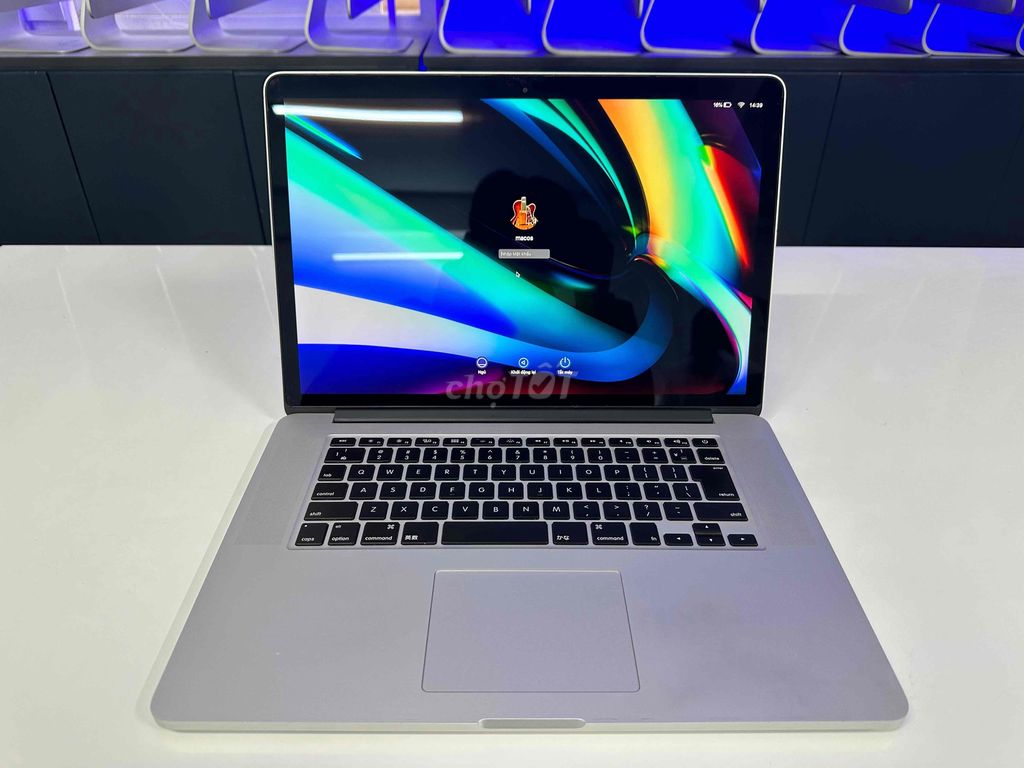 Macbook Pro 15 ing Màn to Đẹp