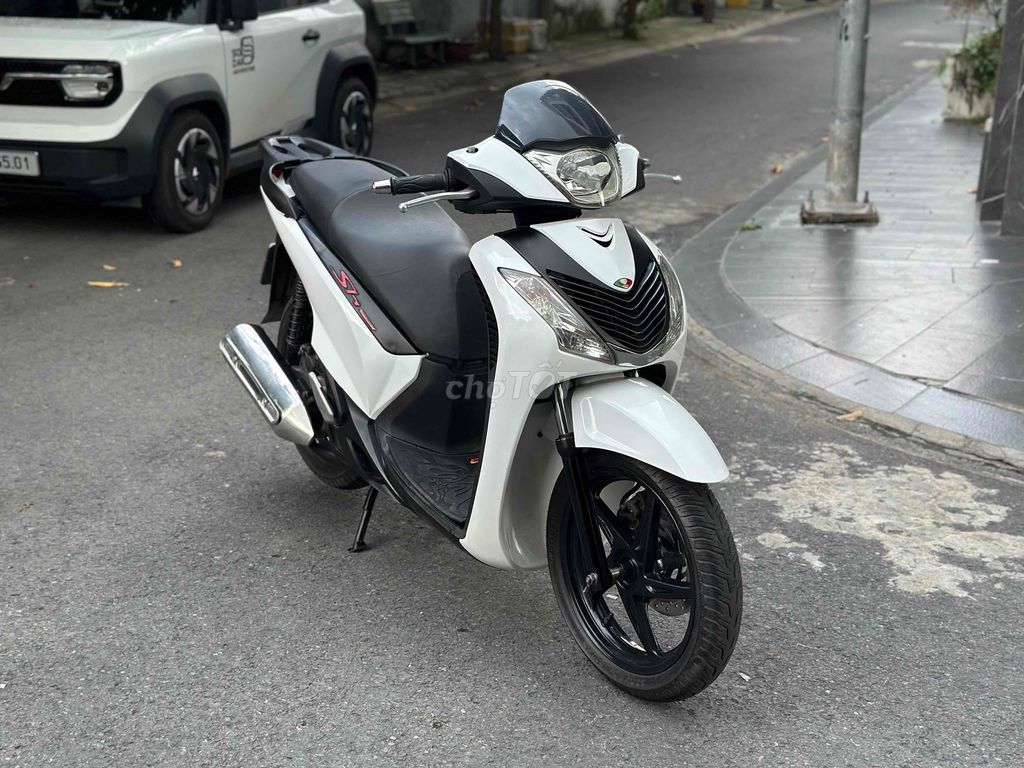 🌈Cần bán xe Honda SH 125cc ĐK 2014 Khoá Smartkey B