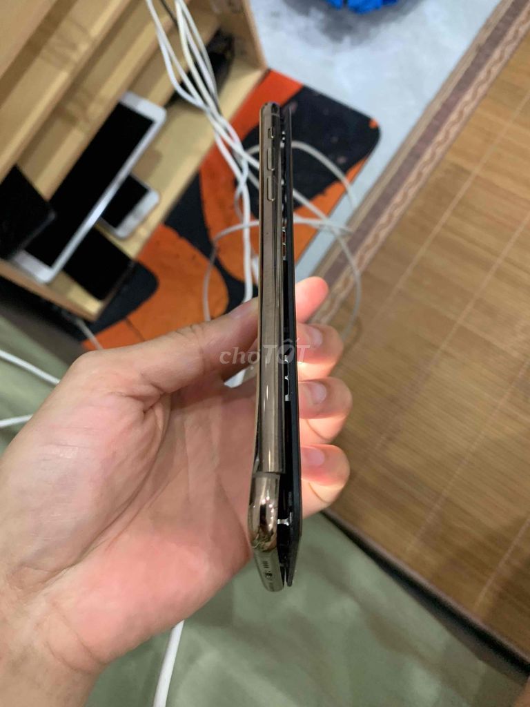 Apple iPhone 8 Plus 256GB Vàng. Mua bán Điện thoại tại Quận Nam Từ Liêm Hà Nội được đăng bởi Nam Long hình 1