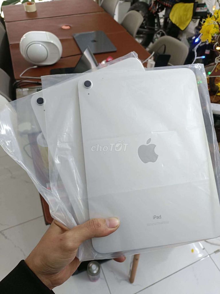 iPad Gen 10 64GB WIFI SILVER Body new chưa active