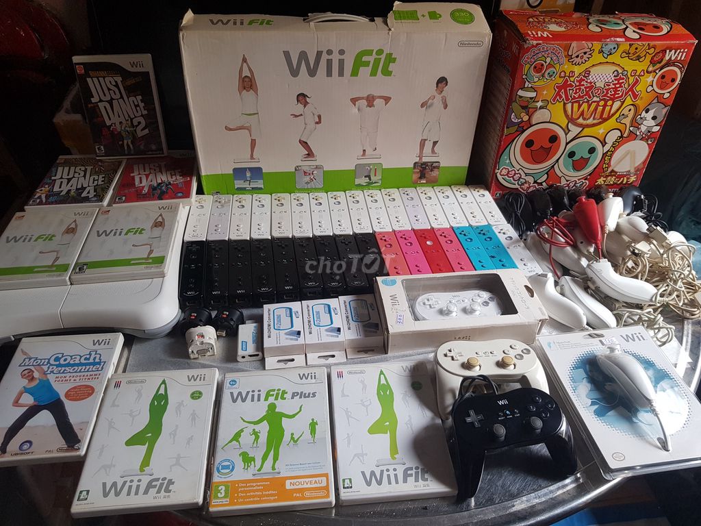 Tay cầm chơi game Nintendo Wii Remote + Nunchuck. Mua bán Thiết bị chơi game tại Quận Tân Phú Tp Hồ Chí Minh được đăng bởi phước lợi 9x hình 1