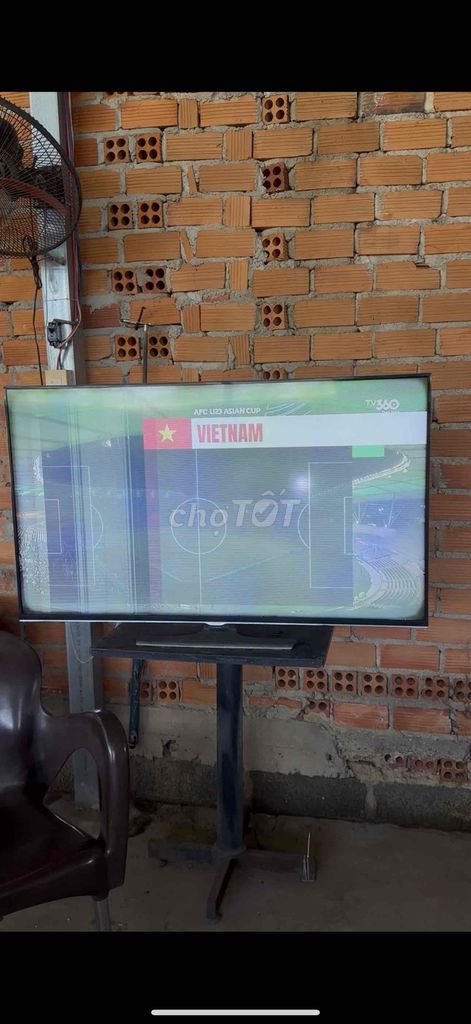 Tivi 48 inch có internet màn hình sọc. Mua bán Tivi, Âm thanh tại Thành phố Phan Thiết Bình Thuận được đăng bởi Thien Nguyen hình 1