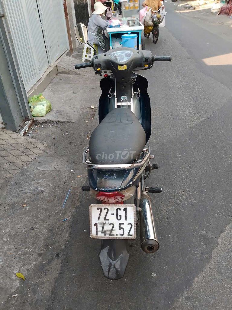 Elegant 100 SYM 2012 xanh lá. Mua bán Xe máy tại Quận 8 Tp Hồ Chí Minh được đăng bởi Trịnh Hữu Trung hình 4