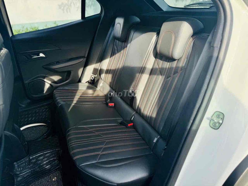Peugeot 2008 Active 1.2 AT sản xuất 2022. Mua bán Ô tô tại Quận Hà Đông Hà Nội được đăng bởi A Huan  hình 11