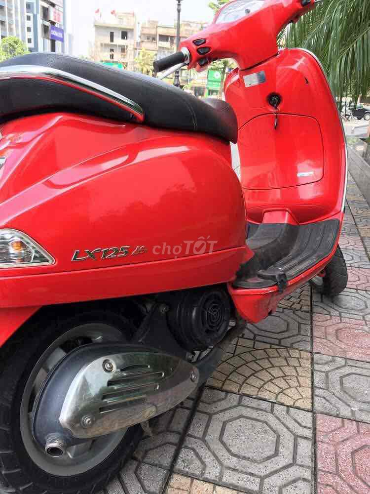 Xe Vespa LX Màu Đỏ Chính Chủ 29HN Mua bán tại nhà. Mua bán Xe máy tại Quận Hai Bà Trưng Hà Nội được đăng bởi Gia Khánh Thiết kế Kiến trúc Uy tín hình 5