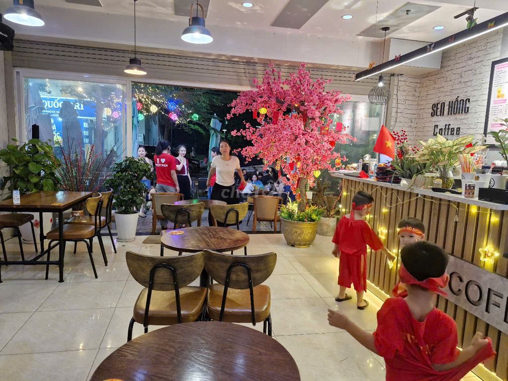 TUYỂN 05 NỮ PHA CHẾ - PHỤC VỤ SEN HỒNG COFFEE. Việc làm Pha chế tại Thành phố Dĩ An Bình Dương được đăng bởi Trần Văn Khánh hình 2