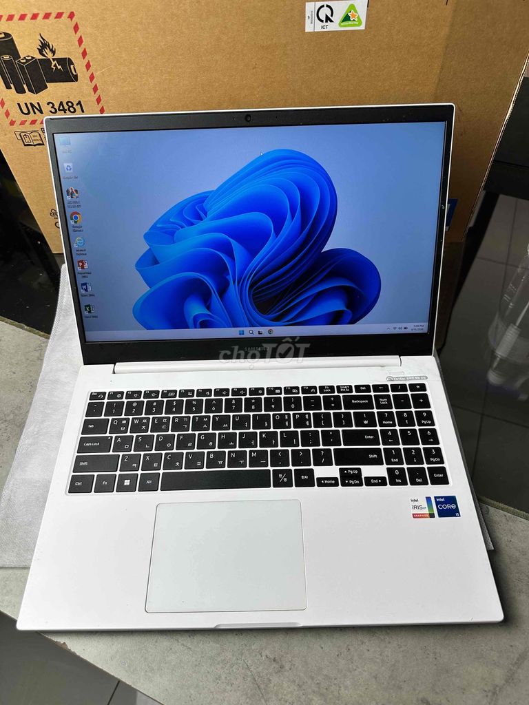 Samsung Galaxy Book 15 i5-1135G7 15.6 inch 8GB/256. Mua bán Laptop tại Quận Ninh Kiều Cần Thơ được đăng bởi Kinh Doanh Laptop Mỹ Nhật zin đẹp tại cần thơ hình 1