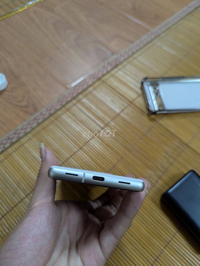 Google Pixel 7a Trắng Đã sử dụng. Mua bán Điện thoại tại Quận Cầu Giấy Hà Nội được đăng bởi Vuong hình 1