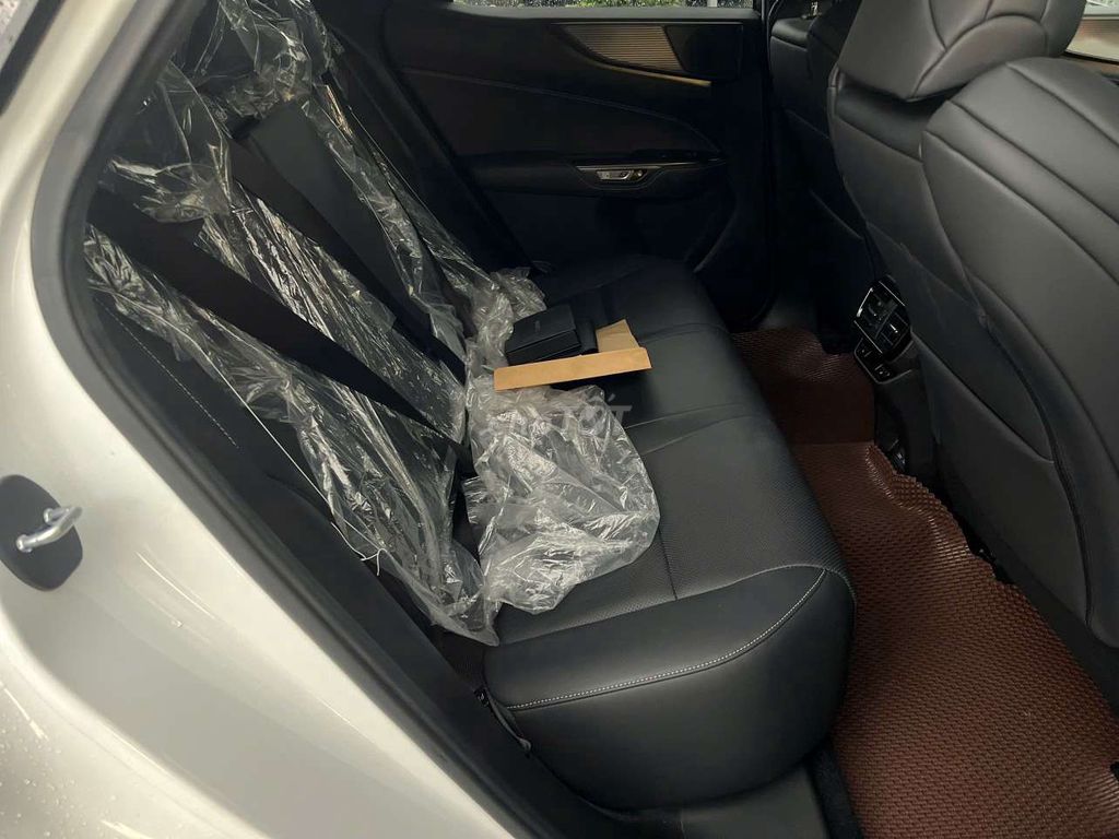 LEXUS 2022 350 F Sport - 8000 km. Mua bán Ô tô tại Thành phố Thủ Đức Tp Hồ Chí Minh được đăng bởi BÌNH VÌNH PHÚ CHUYÊN XE LƯỚT BAO TEST HÃNG  hình 12