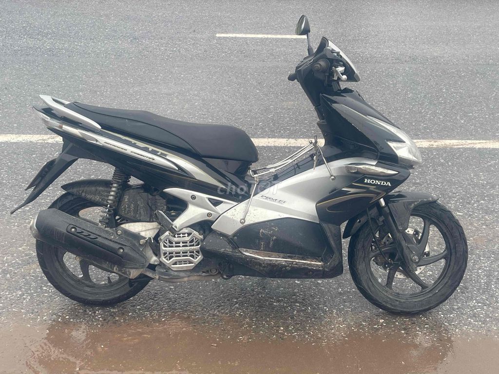 xe nilong dán kín xe. Mua bán Xe máy tại Huyện Kiến Xương Thái Bình được đăng bởi mikado hình 2