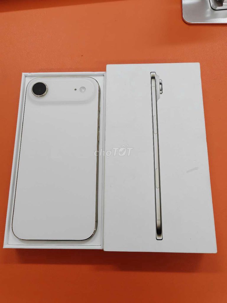 iPhone Air Vàng Mới Fullbox. Mua bán Điện thoại tại Quận Thanh Khê Đà Nẵng được đăng bởi Itech ĐN hình 1