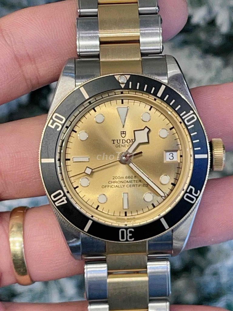 Đồng hồ Tudor Black Bay S&G 18k Nam size 41mm. Mua bán Đồng hồ tại Quận Hoàng Mai Hà Nội được đăng bởi Anh Tuấn hình 1
