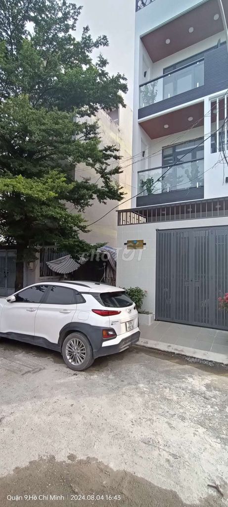 Nhà 4 tầng DT sàn 148m2, KHU PHÂN LÔ đường 8m, 200m vào Cảng Phú Hữu