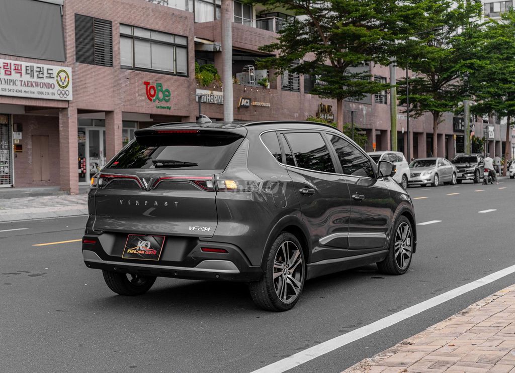 VinFast VFe34 2022  - 35700 km. Mua bán Ô tô tại Quận Bình Tân Tp Hồ Chí Minh được đăng bởi Nguyễn Khánh Hằng hình 7