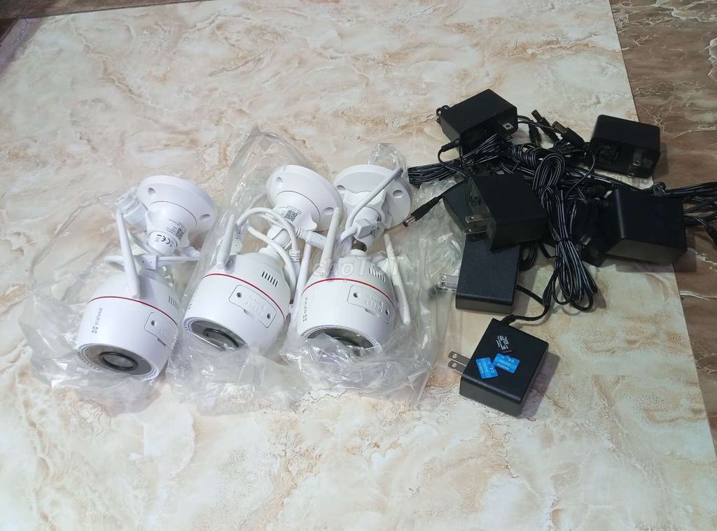 2.200k/3 bộ wifi 3mp Cam H3C Pro . Mua bán Máy ảnh, Máy quay tại Quận Nam Từ Liêm Hà Nội được đăng bởi Anh Thanh hình 1