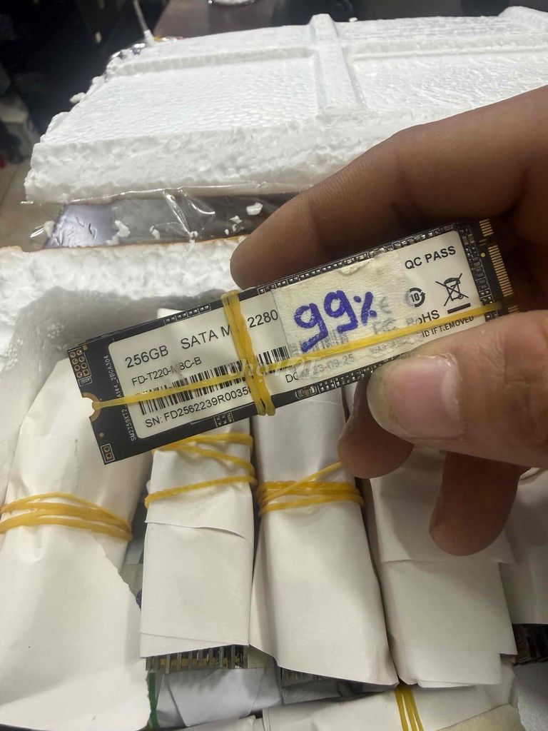 Ổ cứng SSD 256GB SATA M.2 2280. Mua bán Linh kiện (RAM, Card...) tại Quận Tân Bình Tp Hồ Chí Minh được đăng bởi Nguyễn Hoàng Nhã  hình 1