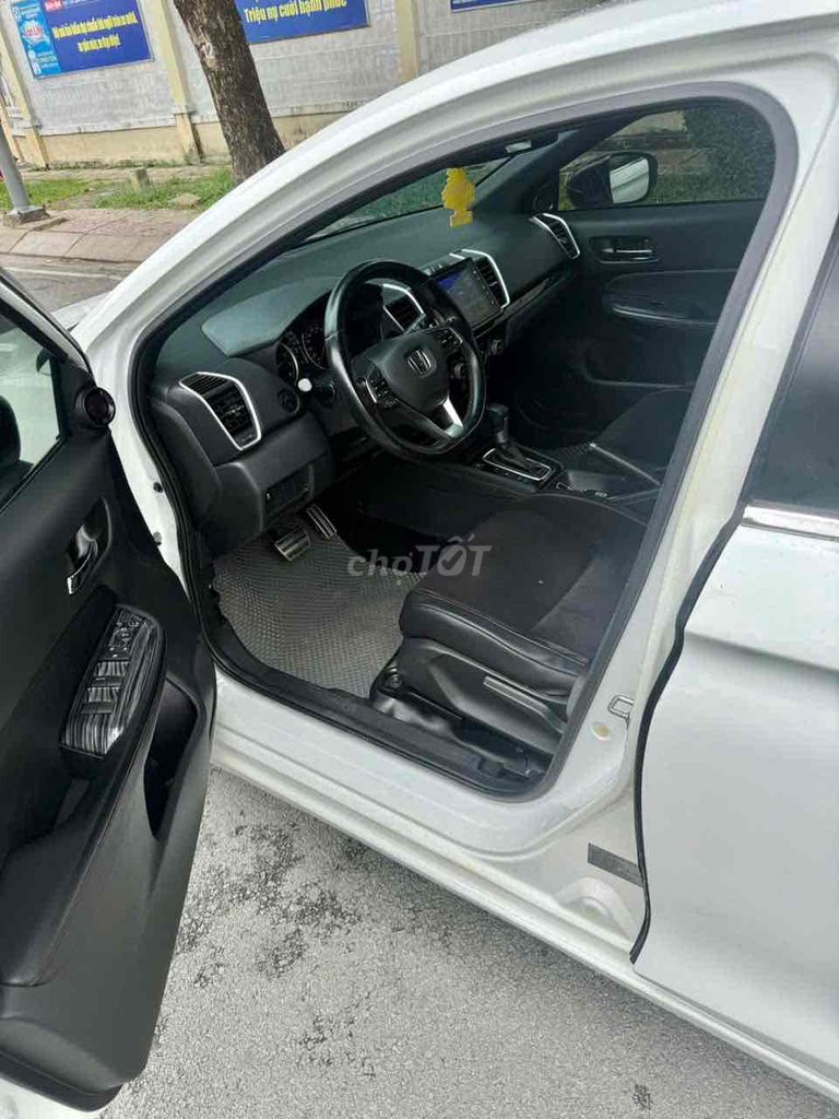 Honda City 2021 1.5 RS - 82000 km. Mua bán Ô tô tại Quận 12 Tp Hồ Chí Minh được đăng bởi Tân hình 11