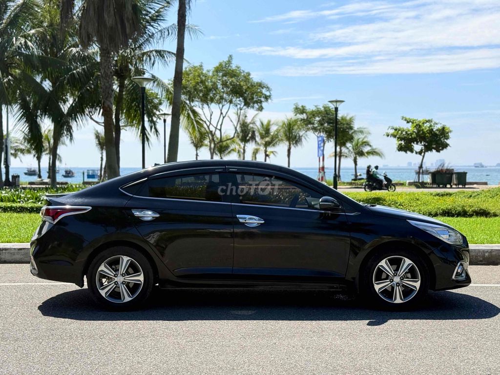 Hyundai Accent 2018 Tự động Đen 55.555 km