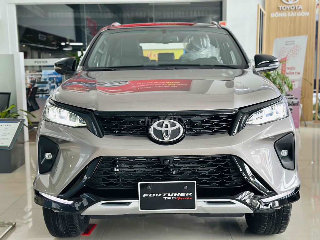 Fortuner Legender 2.4L 4x2 AT | Ưu Đãi Sốc 45 tr. Mua bán Ô tô tại Thành phố Thủ Đức Tp Hồ Chí Minh được đăng bởi Toyota Đông Sài Gòn hình 1