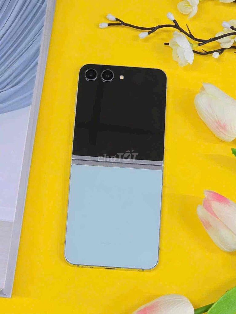 Samsung Z Flip 5 256GB Xanh nhạt. Mua bán Điện thoại tại Quận Ninh Kiều Cần Thơ được đăng bởi PNC STORE hình 1