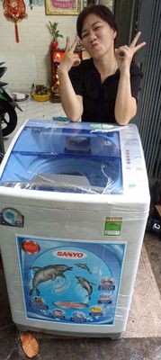 Bán máy giặt Sanyo còn mới tinh