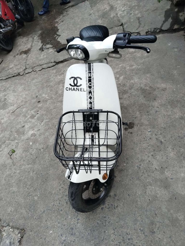 Xe điện màu Trắng. Mua bán Xe điện tại Quận 7 Tp Hồ Chí Minh được đăng bởi ngưa hoang hình 2