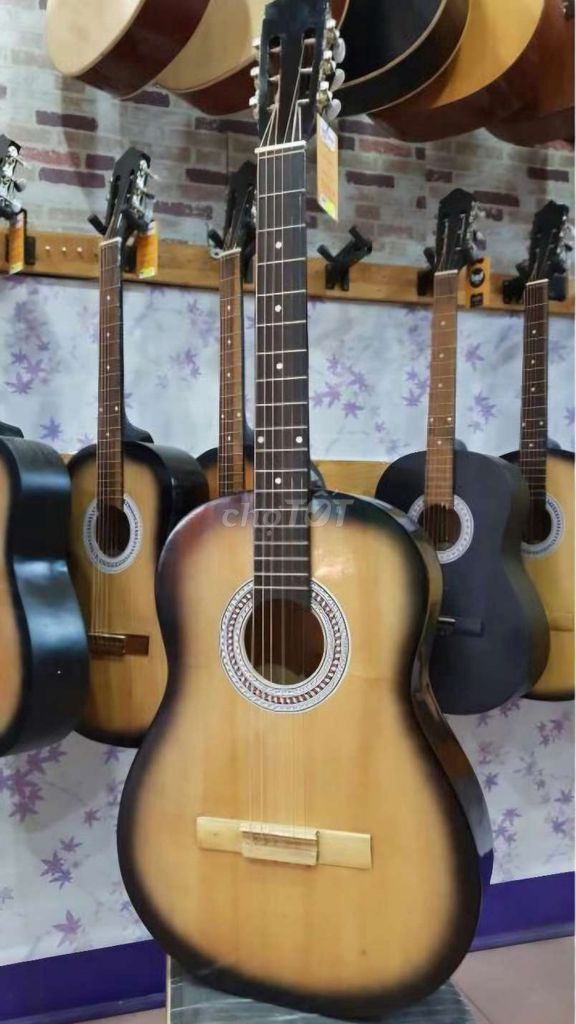Đàn guitar gỗ ms:8690. Mua bán Nhạc cụ tại Quận 4 Tp Hồ Chí Minh được đăng bởi Guitar Saigon hình 1