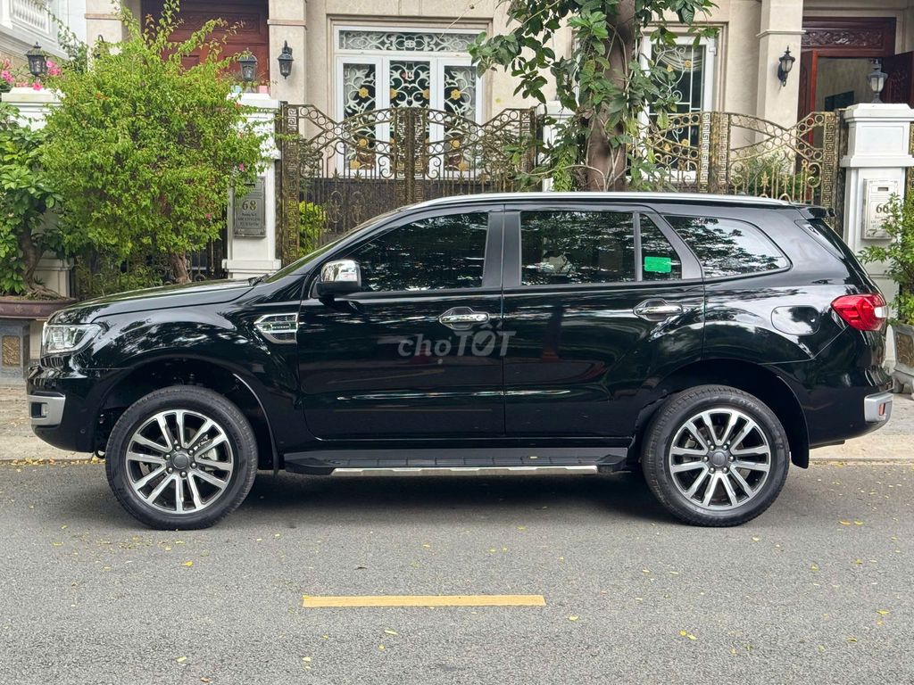 SIÊU CỌP FORD EVEREST 2022 4x4AT NGUYÊN ZIN. Mua bán Ô tô tại Quận Gò Vấp Tp Hồ Chí Minh được đăng bởi Chợ Xe Ô Tô 362 Xe Chất uy Tín hình 6