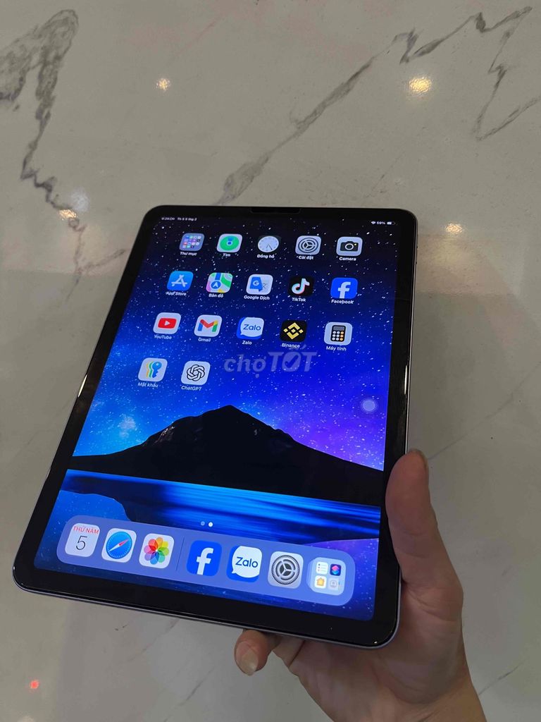 Apple iPad Air 5 64GB Nguyên bản. Mua bán Máy tính bảng tại Quận Ngũ Hành Sơn Đà Nẵng được đăng bởi Huy hình 1