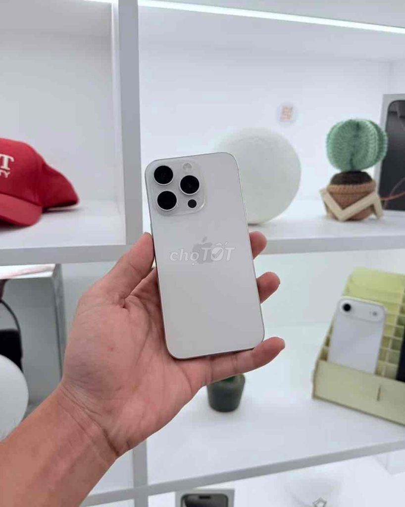 Iphone 15 PRO. Mua bán Điện thoại tại Quận Phú Nhuận Tp Hồ Chí Minh được đăng bởi Phương Uyên hình 1