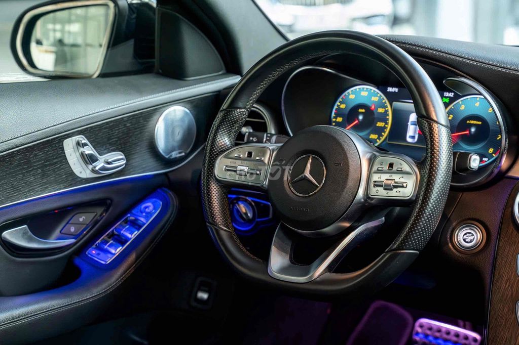 Mercedes Benz C Class 2020 C 300 AMG. Mua bán Ô tô tại Quận Tân Bình Tp Hồ Chí Minh được đăng bởi GREENWAY AUTO hình 10
