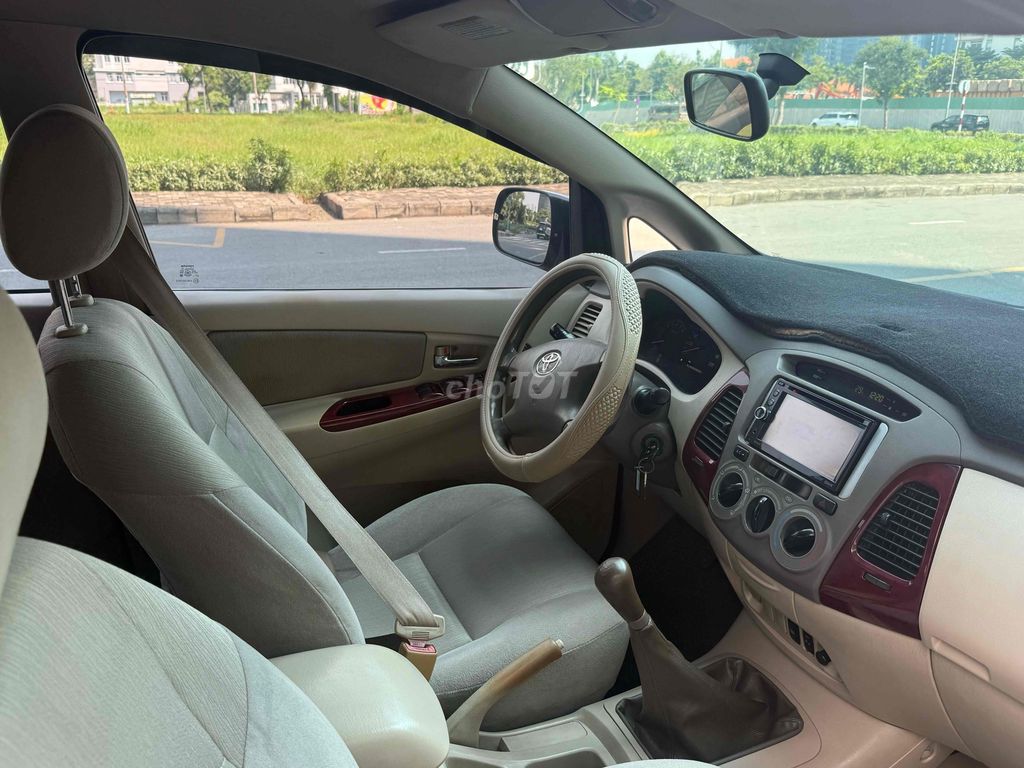 Toyota Innova 2006 G - 240000 km. Mua bán Ô tô tại Quận 7 Tp Hồ Chí Minh được đăng bởi Gia Bảo  hình 2