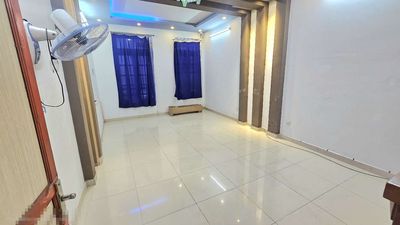 Townhouse 72 m² · 4 bed · Đường Tạ Quang Bửu