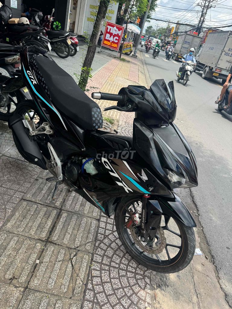 Honda Winner V2 Sport, отличное состояние, заводской двигатель